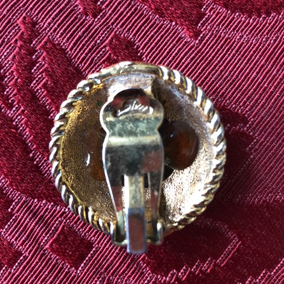 Vintage high end costume earrings - Picture 2 of 4